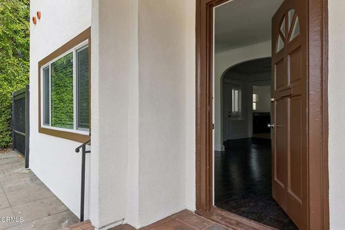 Building Photo - 210 N Fremont Ave