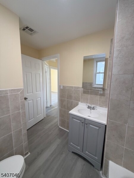 Building Photo - 251 Clinton Pl