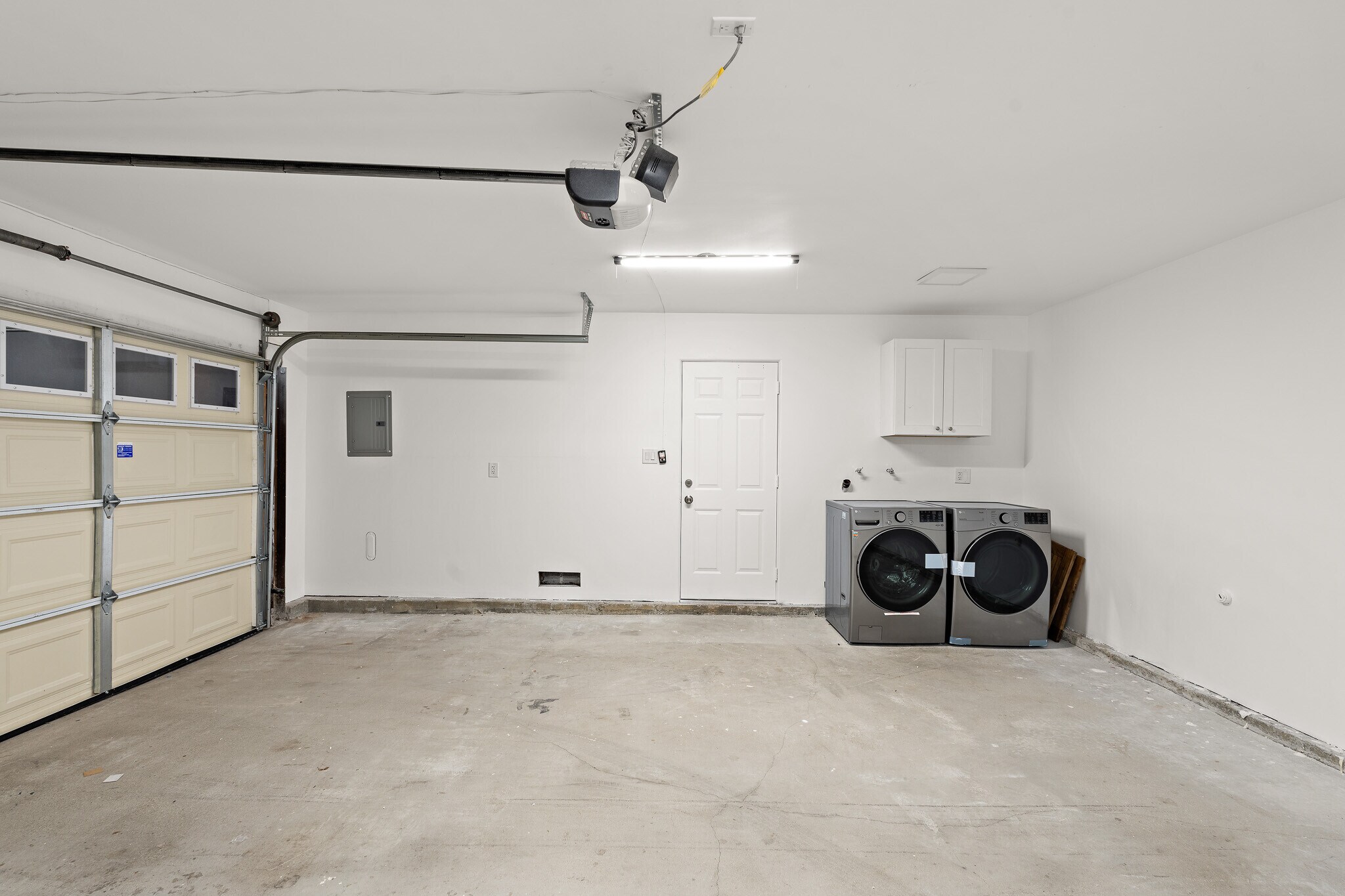 Building Photo - 15229 Freeman Ave