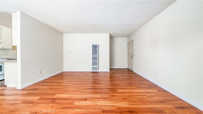 Building Photo - 6045 Hazelhurst Pl