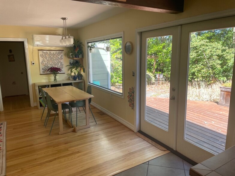 living room - 4017 SW Fairvale Dr