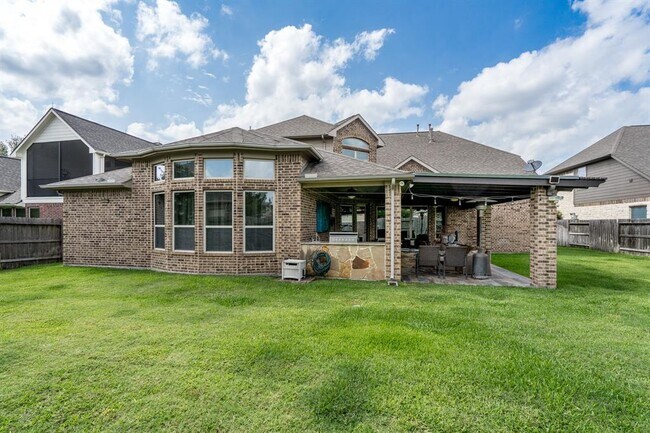 Building Photo - 18815 Ellis Bend Dr