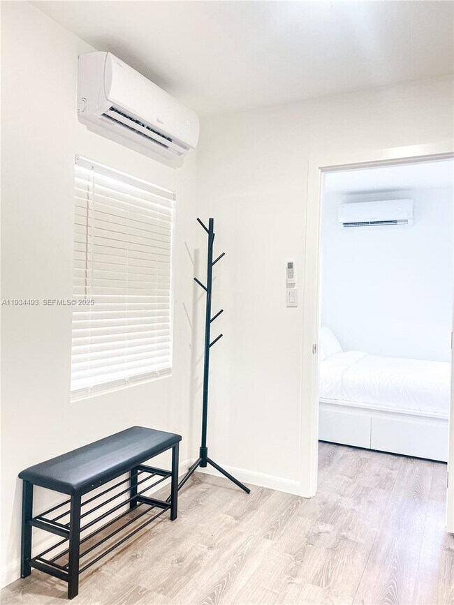 Building Photo - 4139 NW 23rd Ave