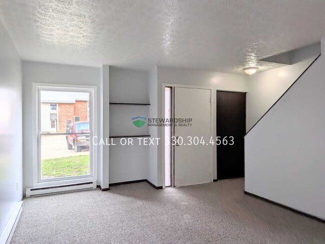 Building Photo - 311 Engadine Ct