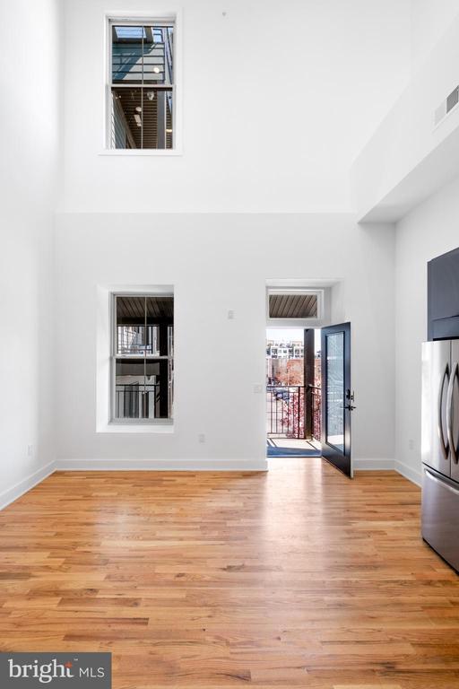 Building Photo - 1221 N 4th St