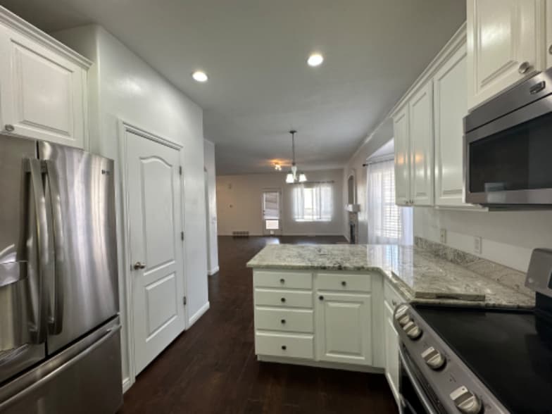 Building Photo - 7134 W 8090 S