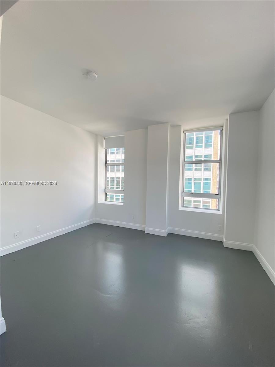 Building Photo - 111 E Flagler St