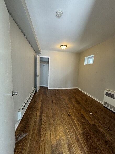 Building Photo - 33 Rutgers Ave