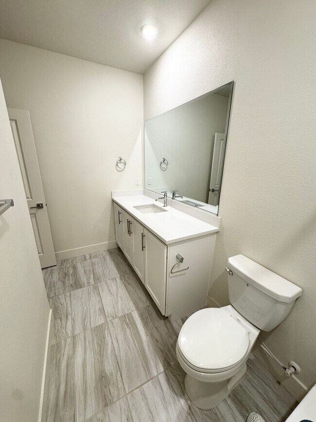 Building Photo - Perfect Shape Dublin Home in The Boulevard...