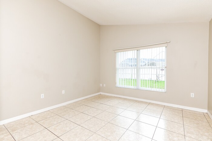 Building Photo - 2404 Black Powder Ln