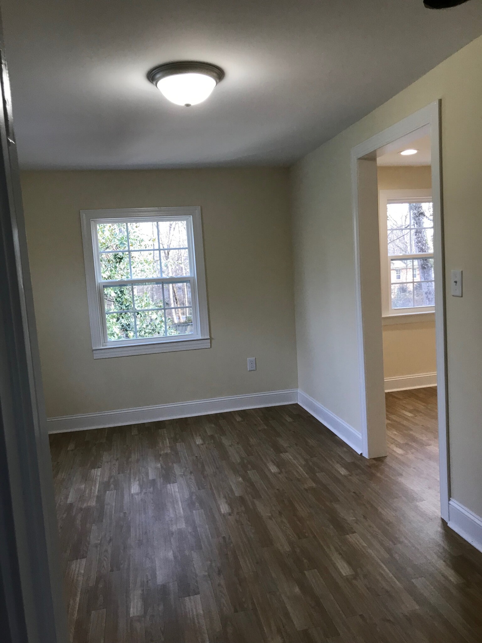 Small bonus space off the eastern bedroom - 131 Rosedale Cir