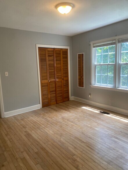 Bedroom 3 - 3530 Dell Trail