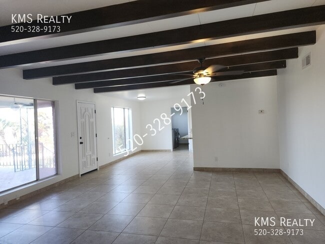 Building Photo - 500 E Eden Pl