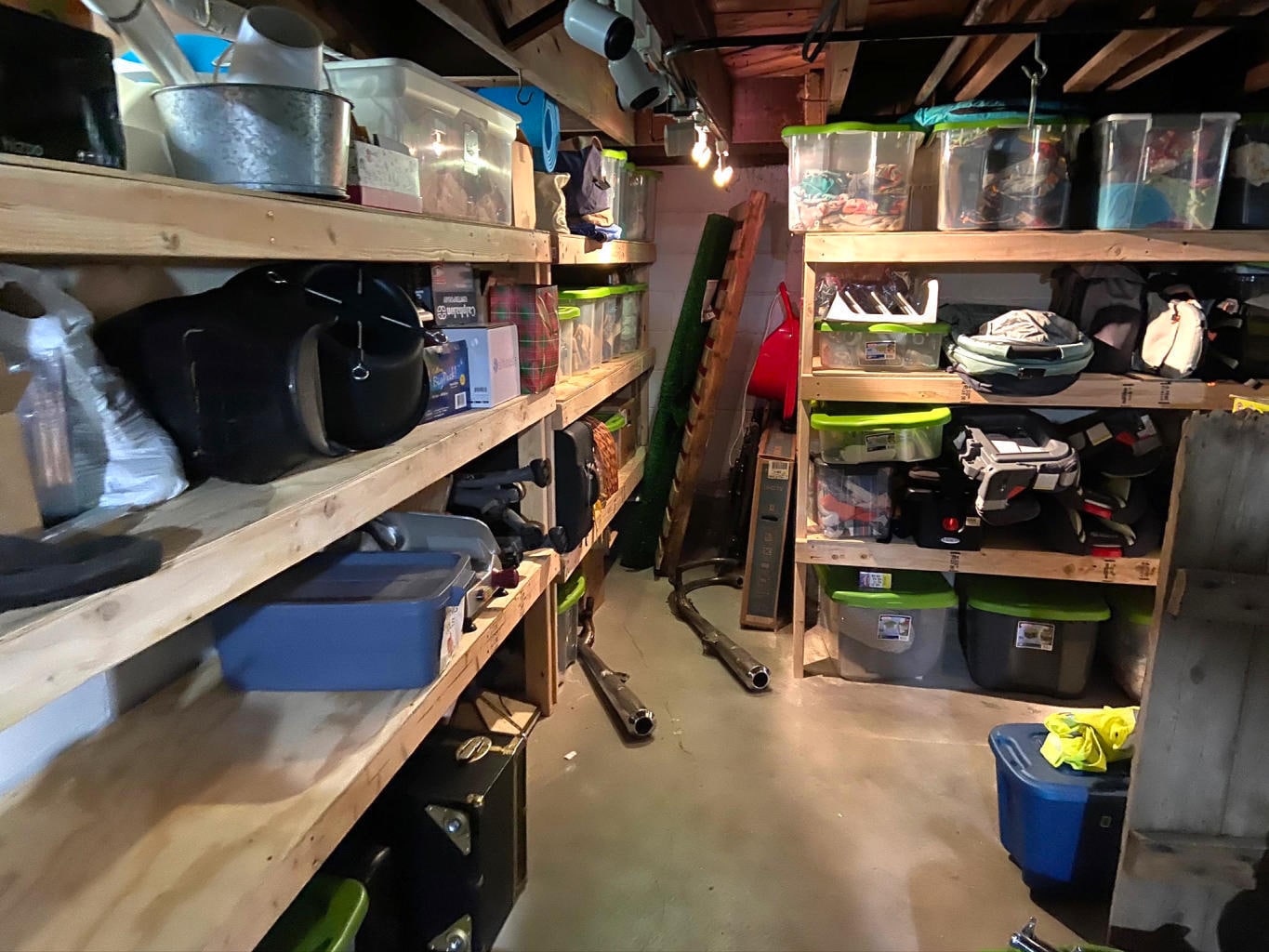 Storage space - 3811 N Morris Blvd