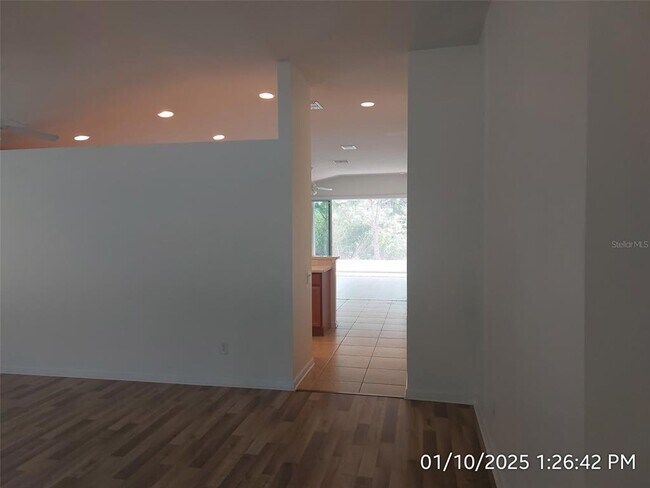 Building Photo - 10715 55th Ct E