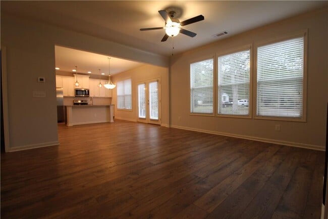 Building Photo - 5418 Long Branch Way