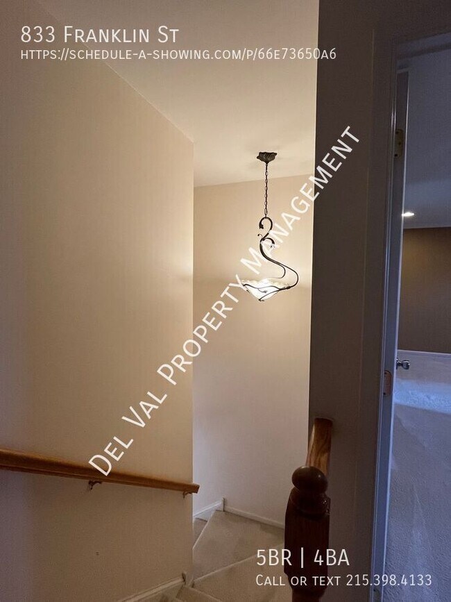 Building Photo - 833 Franklin St