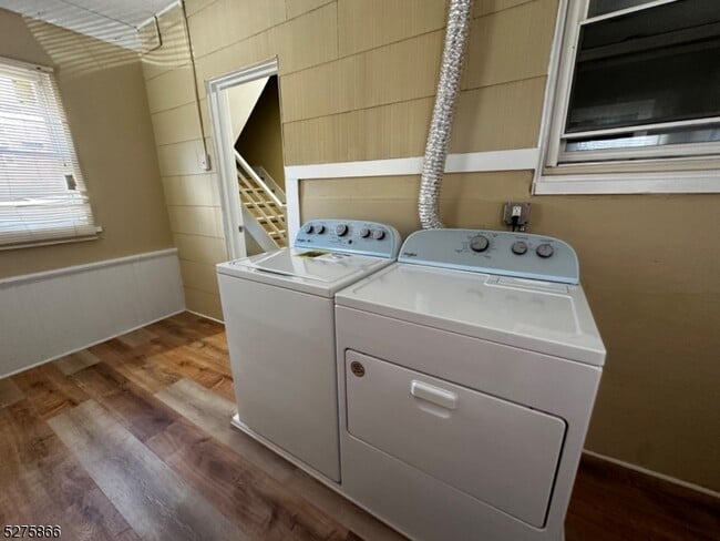 Building Photo - 46 Elmwood Ave