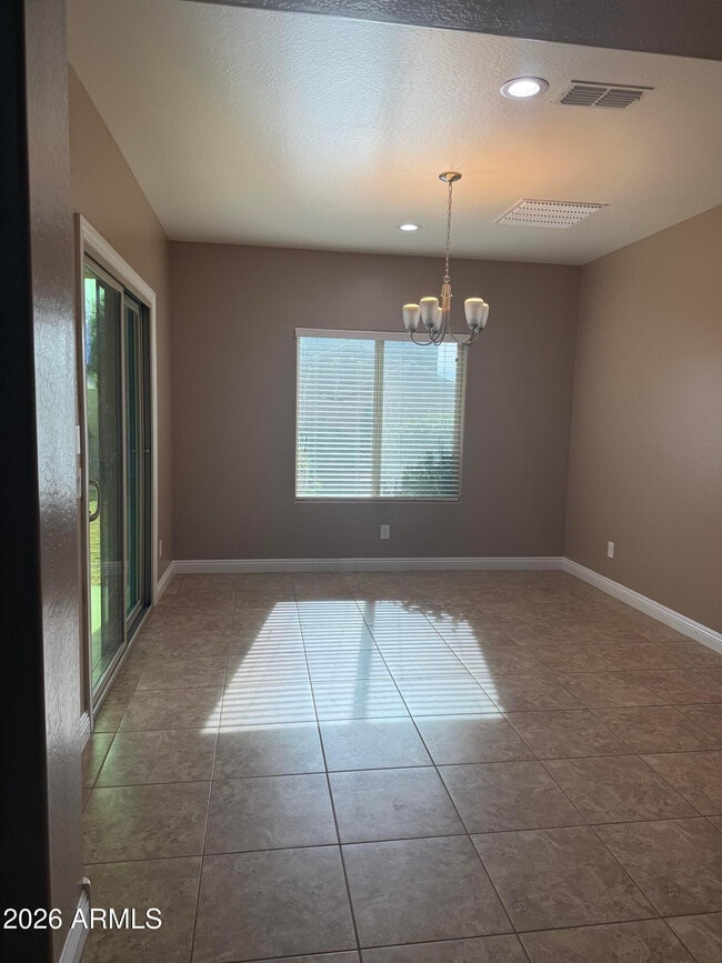 Building Photo - 10743 W Desert Elm Ln