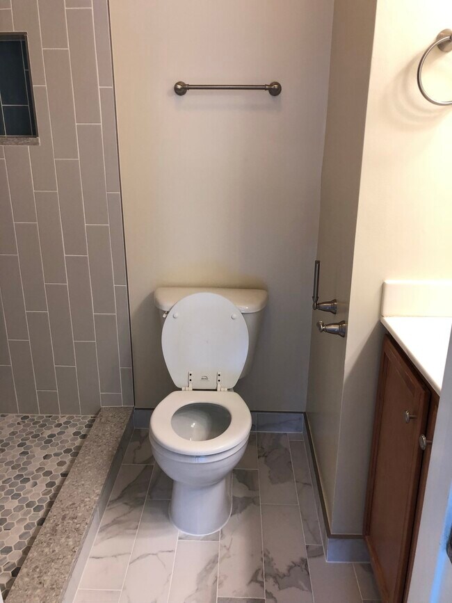 Building Photo - 11706 Olde English Dr