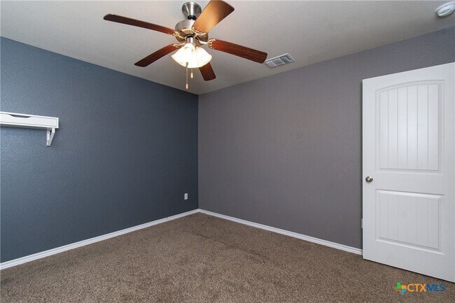 Building Photo - 3264 Vineyard Trail