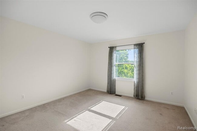 Building Photo - 24084 Westmont Dr