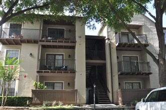 Building Photo - ALTAMONTE SPRINGS: Gated Community Oasis of Pearl Lake - 1 bed/1 bath, Ground Floor