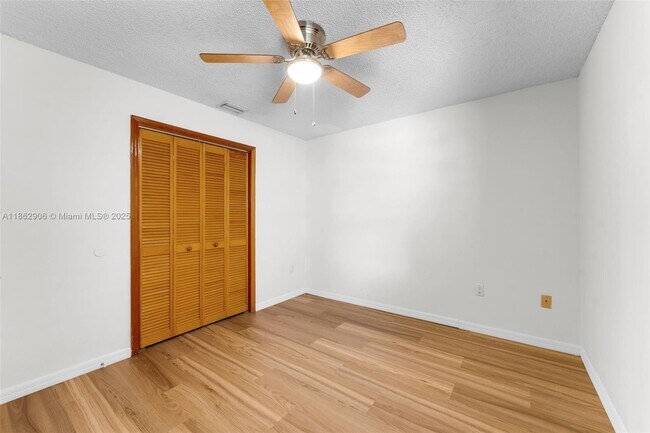 Building Photo - 8131 SW 90th Ave
