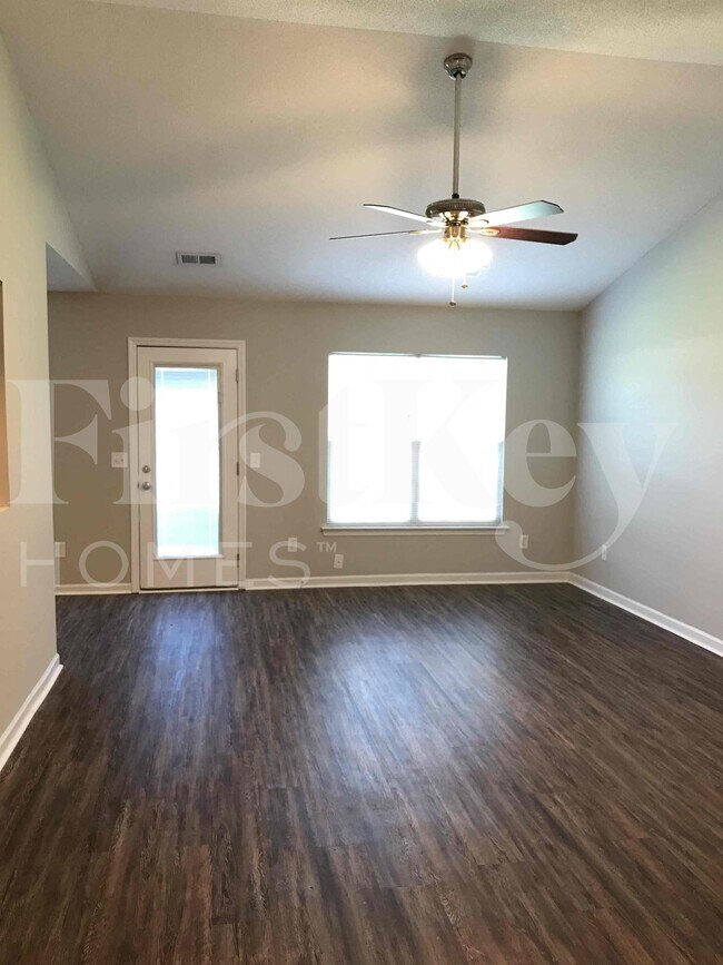 Building Photo - 120 Pointer Dr