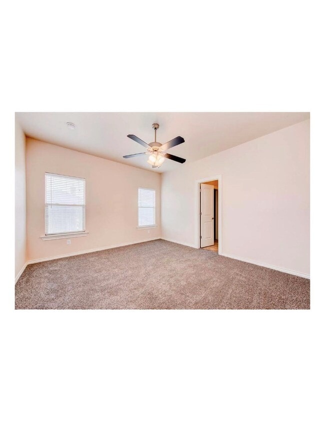 Building Photo - 10103 Waco Ave