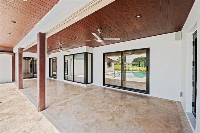 Building Photo - 5220 N 31st Pl