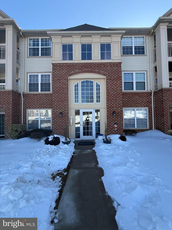 Building Photo - 309 Tall Pines Ct