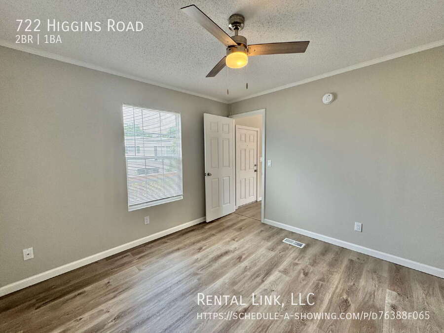 Building Photo - 722 Higgins Rd
