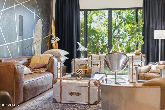 Building Photo - 10203 E Camelot Ct