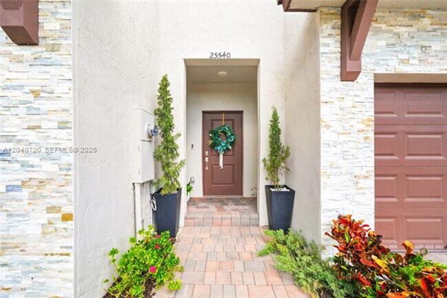Building Photo - 25540 SW 108th Ave