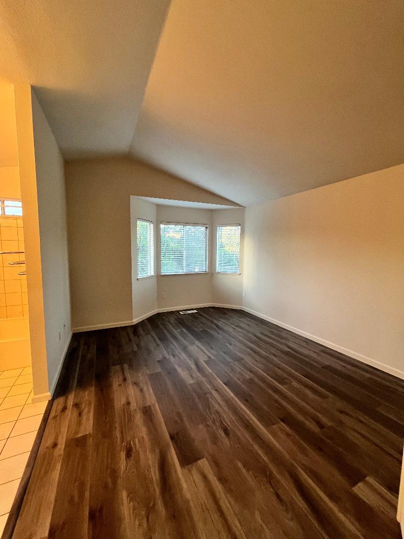 Building Photo - 5041 Winterglen Way