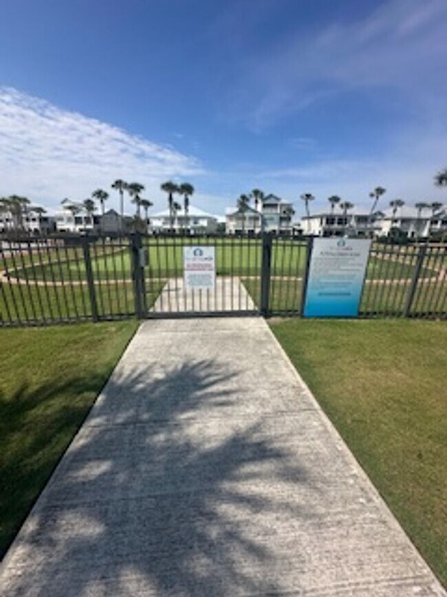 Building Photo - St. Johns, Beach Walk Community, Townhouse