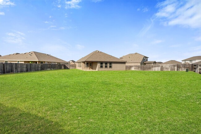 Building Photo - 26707 Andorra Colony Ct