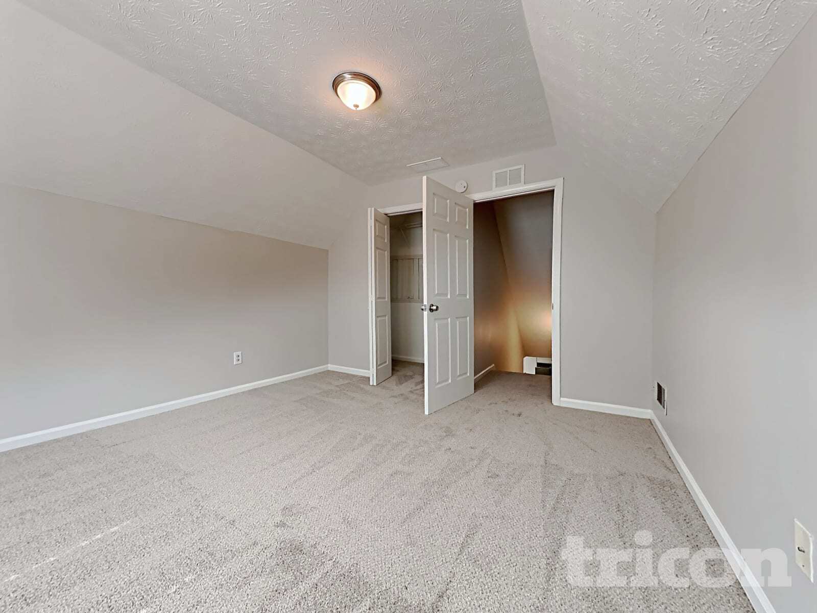 Building Photo - 2570 Harbins Mill Dr