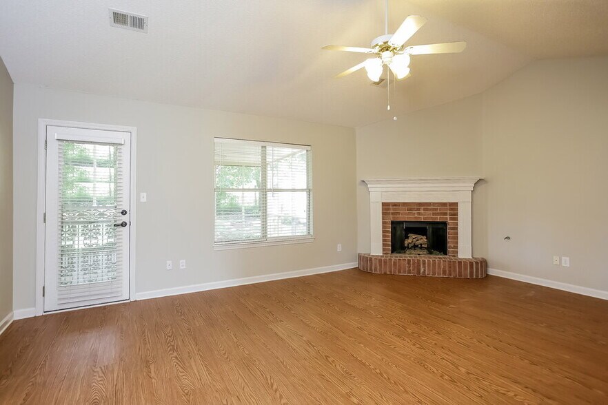 Building Photo - 6399 Sandbourne W
