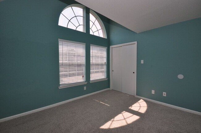 Building Photo - 10630 Westbrae Pkwy
