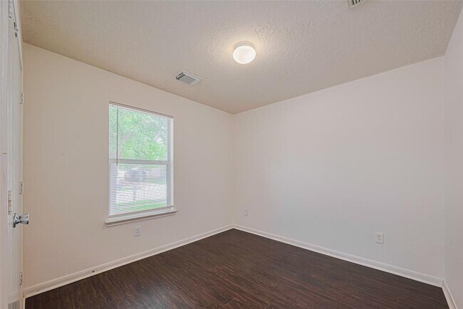 Building Photo - 3514 Garrison Run Dr