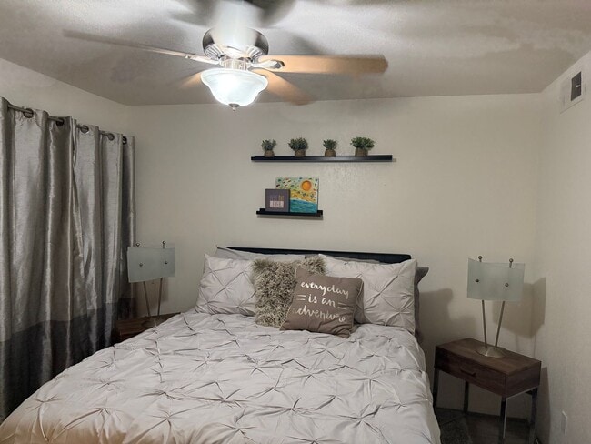 Building Photo - Furnished Apartment for Rent at The Bluffs...