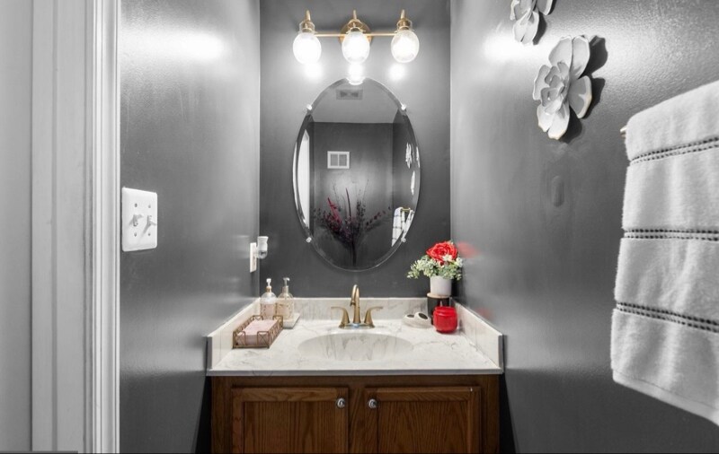 Building Photo - 206 Royal Oak Cir