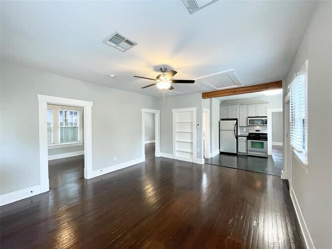 Primary Photo - 113 Northwood St