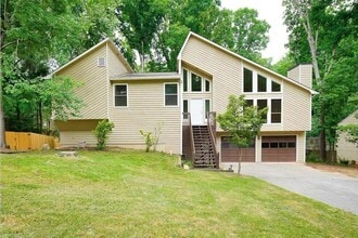 Building Photo - 3965 N Indian Cir NW