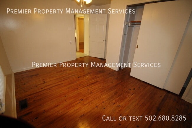 Building Photo - 903 Brentwood Ave