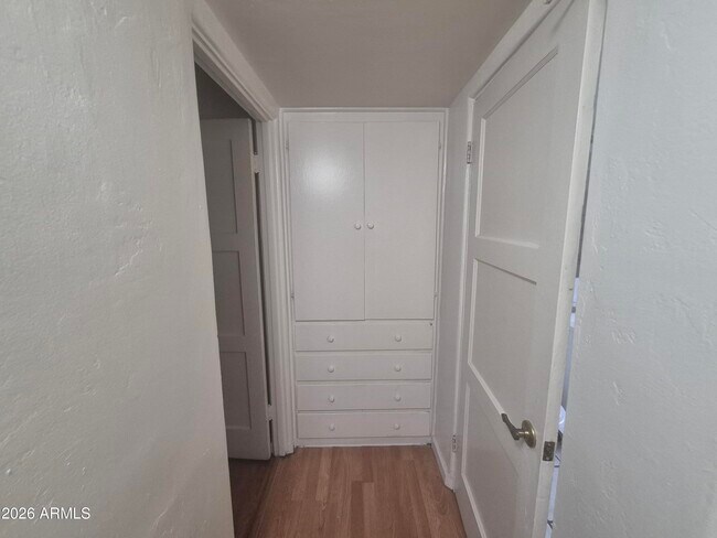 Building Photo - 602 E San Juan Ave