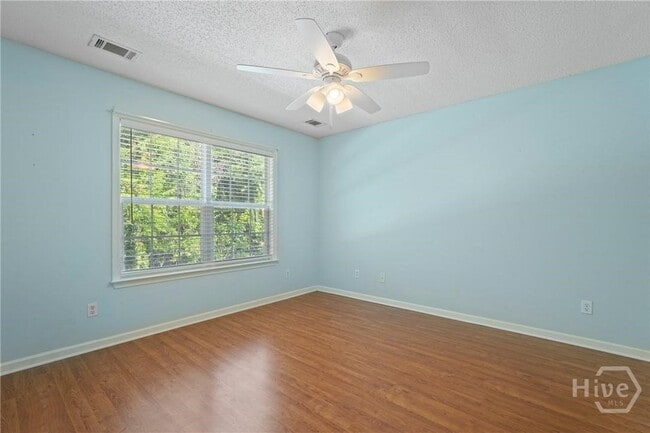 Building Photo - 400 Tibet Ave