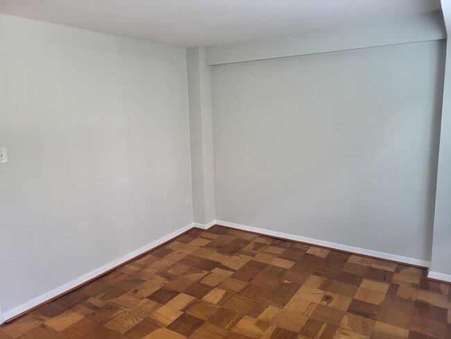 Building Photo - 1 BA Available for rent $1,800 ALL Utilities included